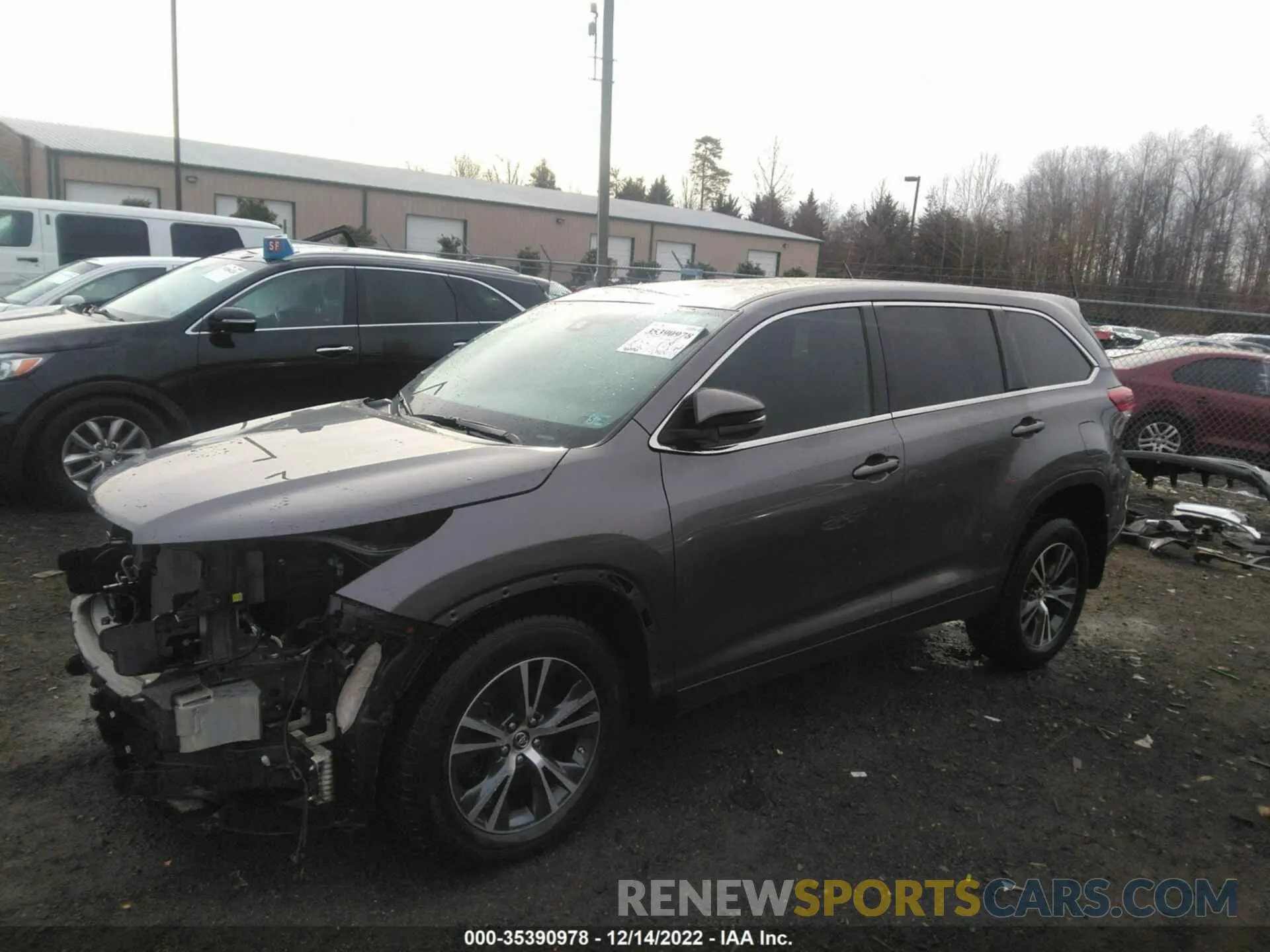 2 Фотография поврежденного автомобиля 5TDBZRFH4KS974919 TOYOTA HIGHLANDER 2019