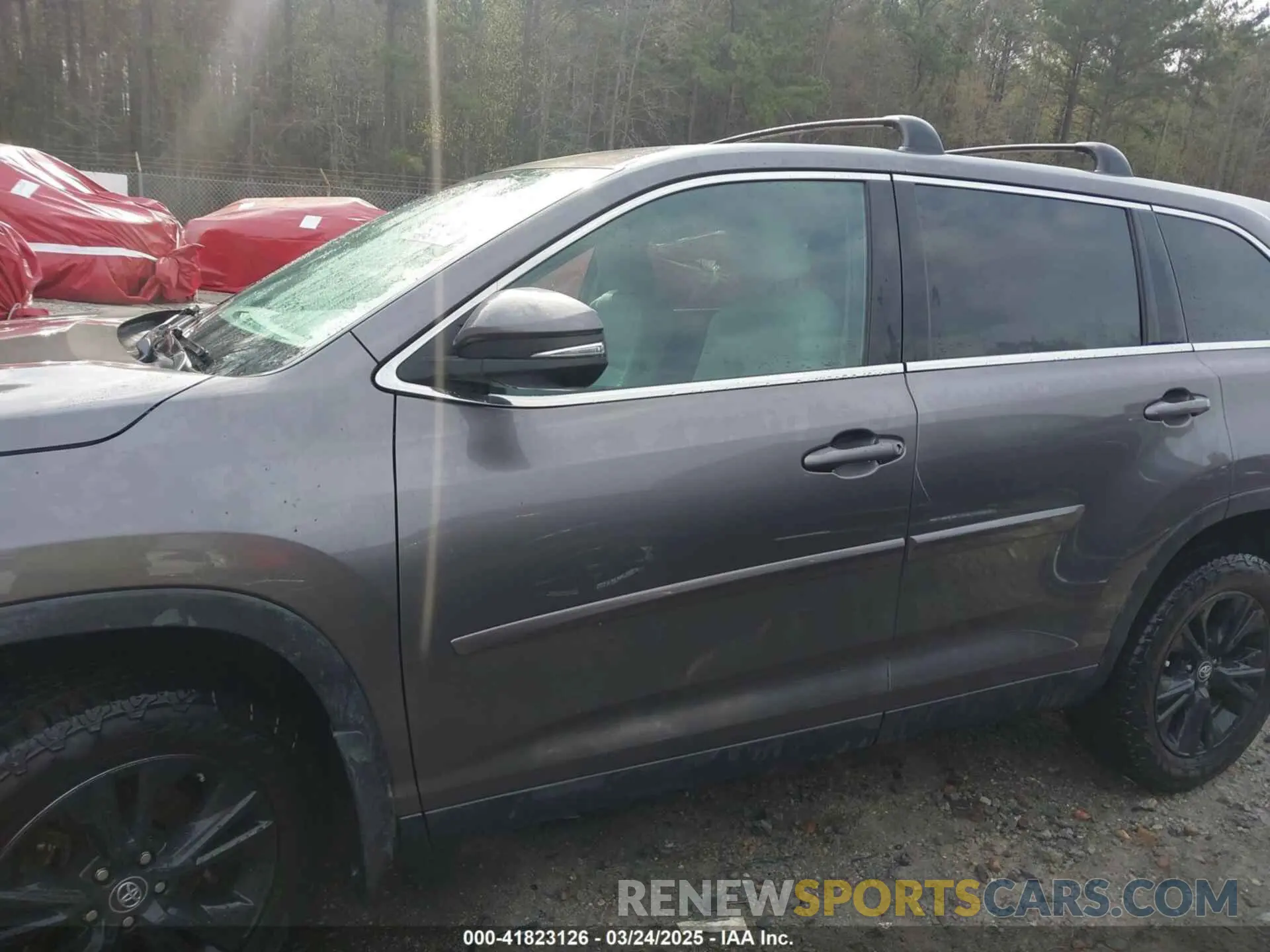 15 Photograph of a damaged car 5TDBZRFH5KS735976 TOYOTA HIGHLANDER 2019