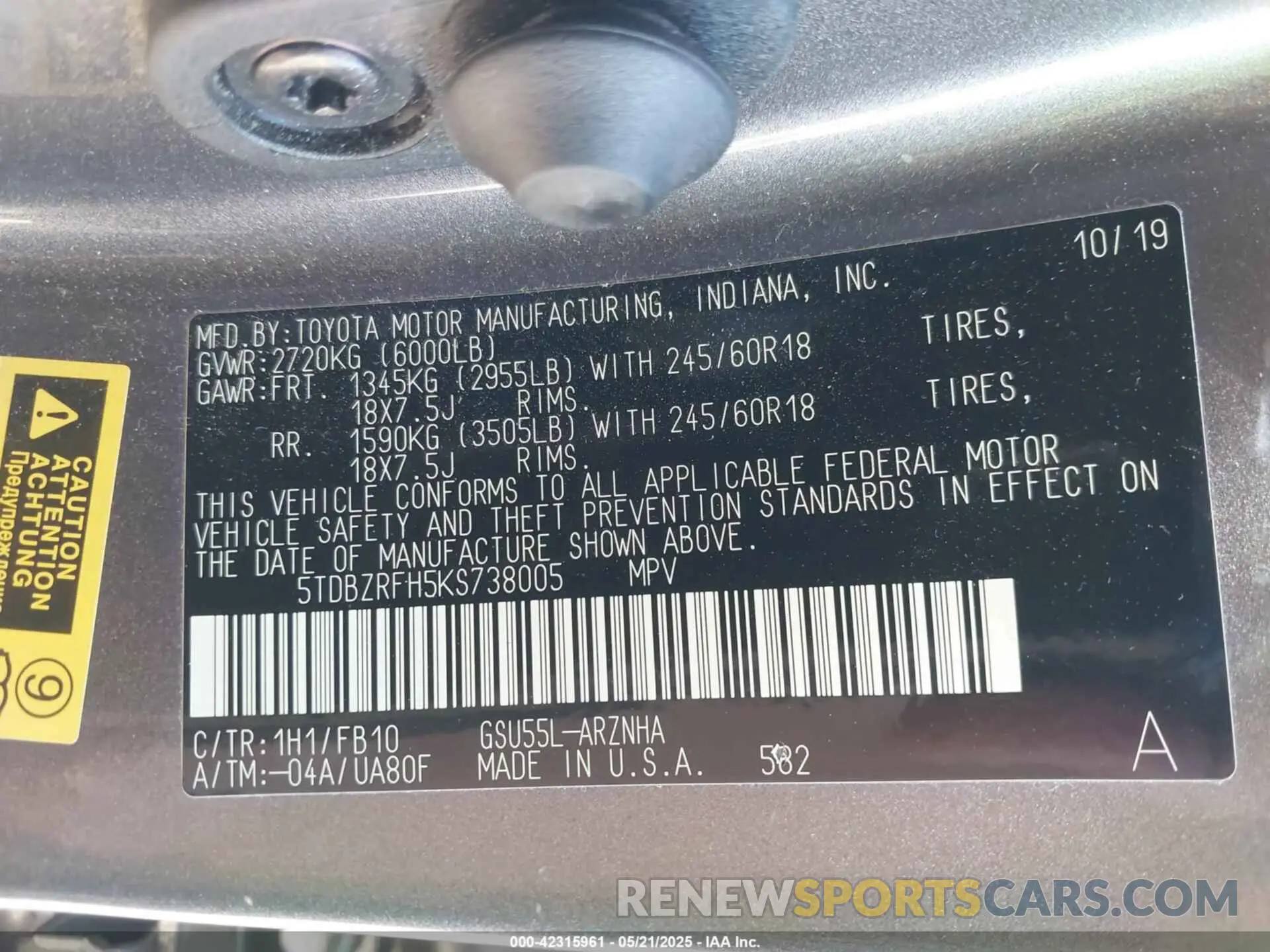 9 Photograph of a damaged car 5TDBZRFH5KS738005 TOYOTA HIGHLANDER 2019