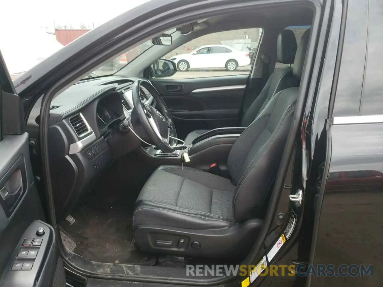 7 Фотография поврежденного автомобиля 5TDBZRFH6KS943431 TOYOTA HIGHLANDER 2019
