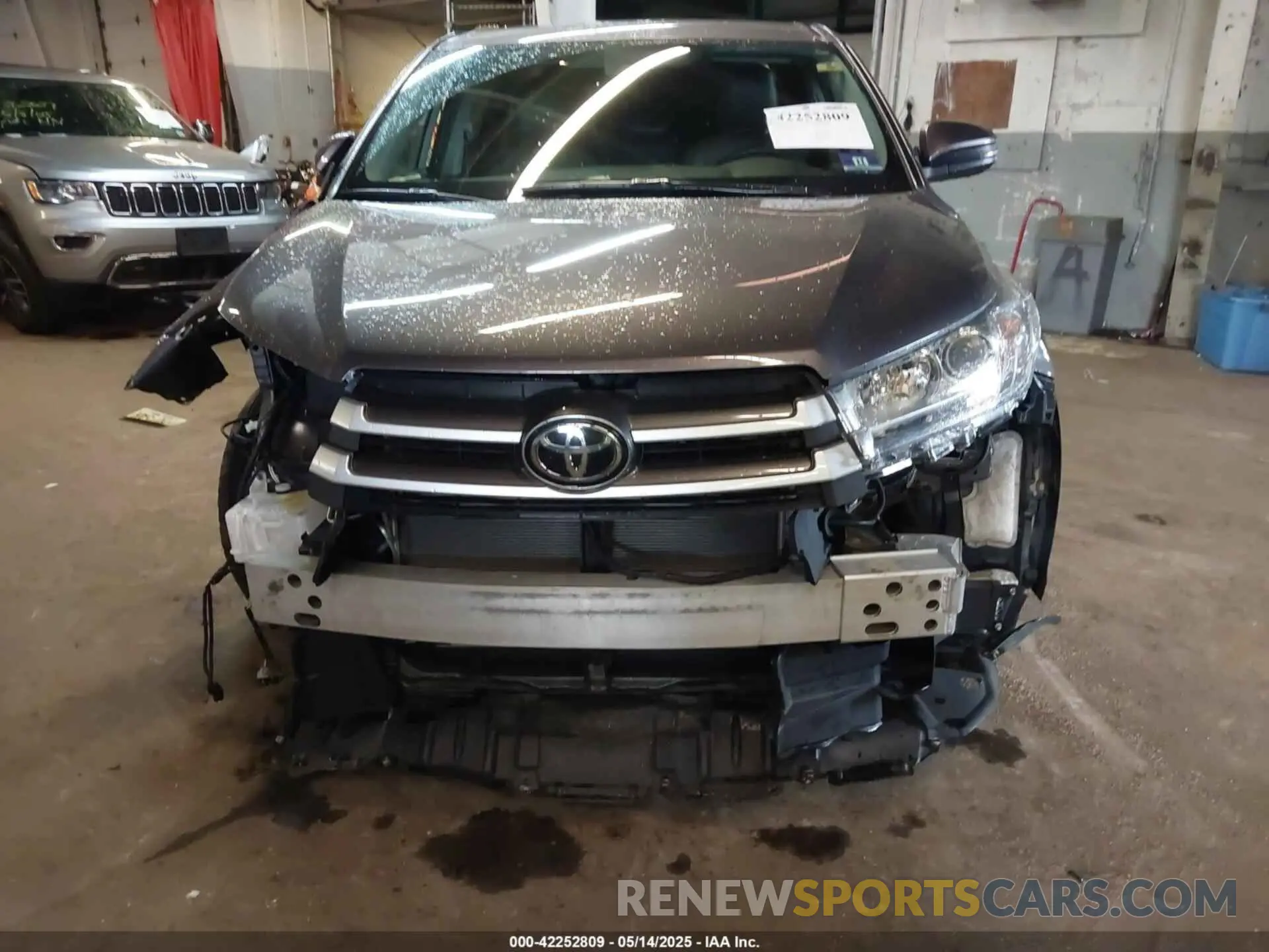 6 Фотография поврежденного автомобиля 5TDBZRFH7KS728639 TOYOTA HIGHLANDER 2019