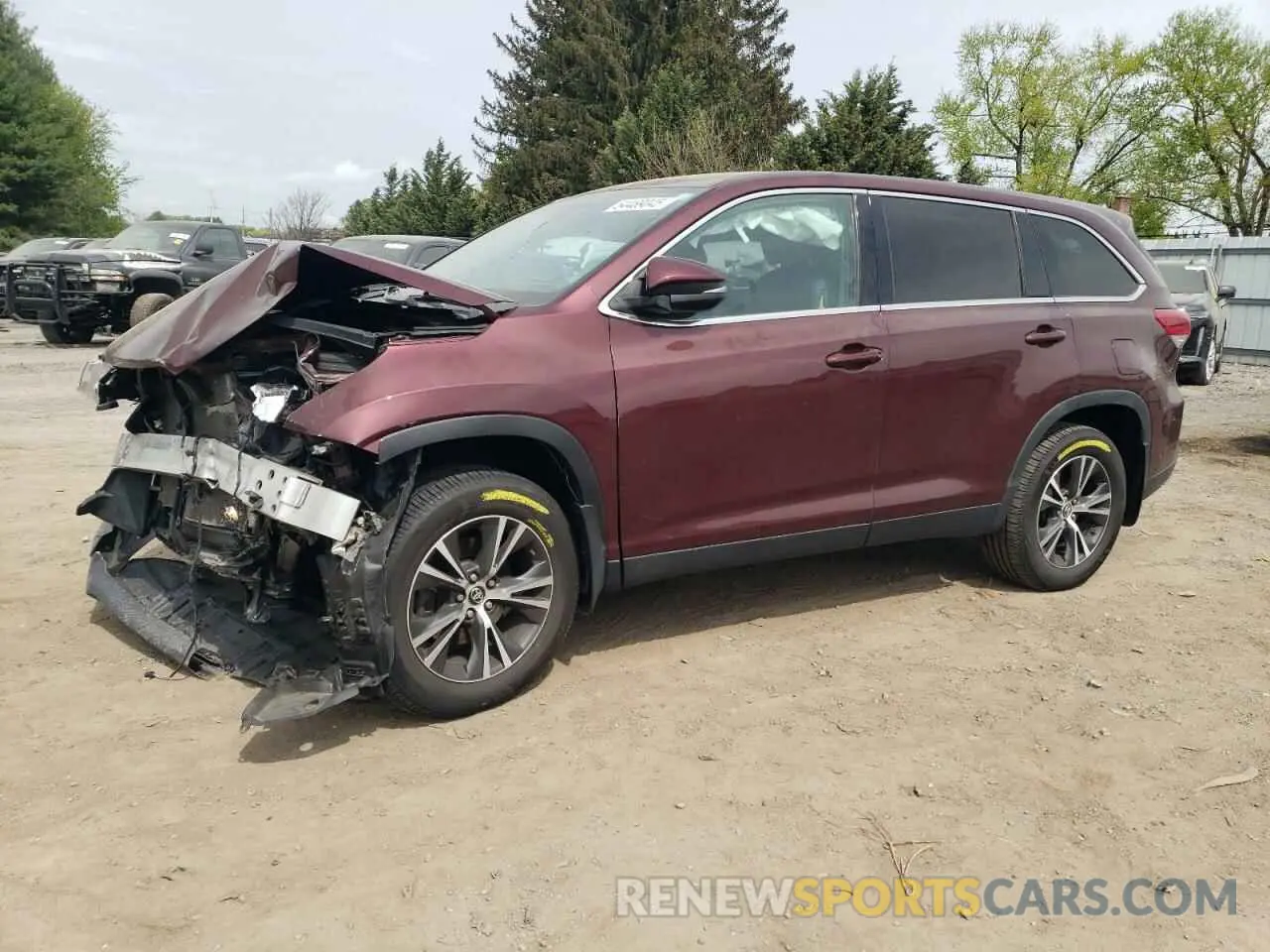 1 Photograph of a damaged car 5TDBZRFH7KS738216 TOYOTA HIGHLANDER 2019