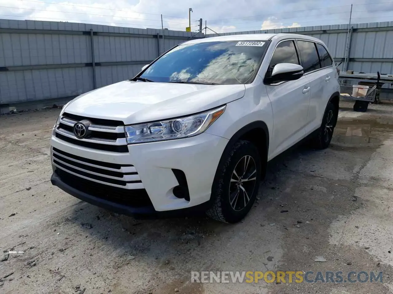 2 Фотография поврежденного автомобиля 5TDBZRFH7KS924905 TOYOTA HIGHLANDER 2019