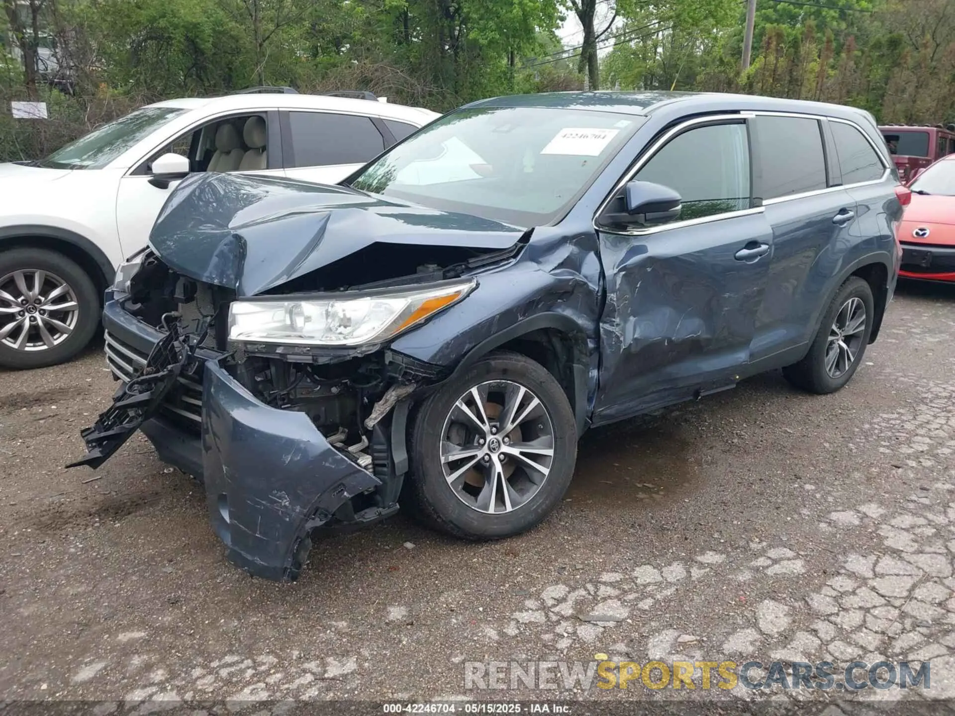 2 Фотография поврежденного автомобиля 5TDBZRFH7KS952896 TOYOTA HIGHLANDER 2019