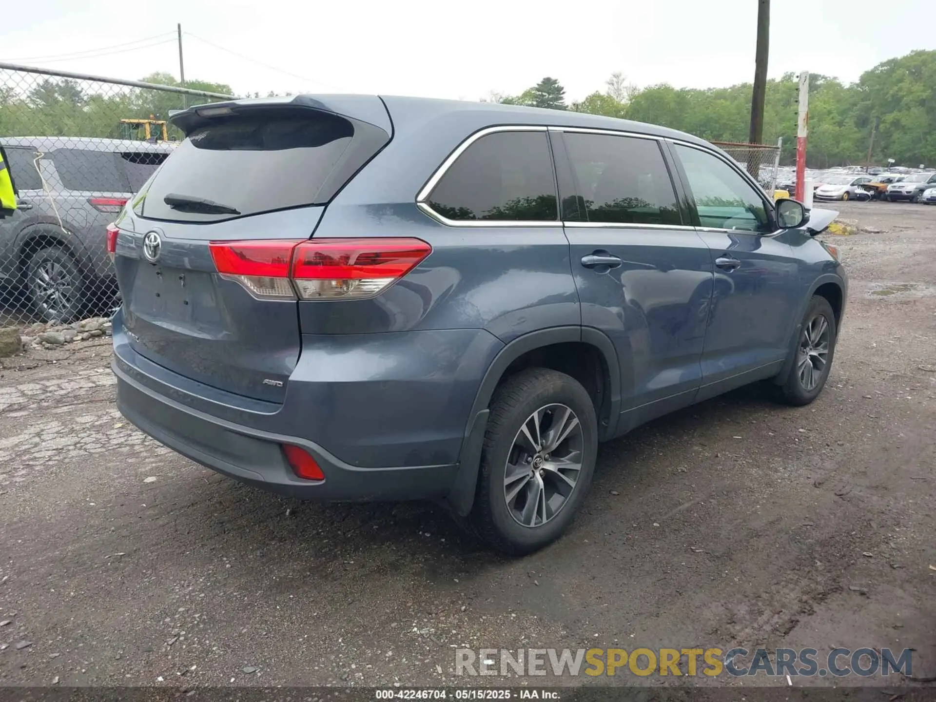 4 Фотография поврежденного автомобиля 5TDBZRFH7KS952896 TOYOTA HIGHLANDER 2019