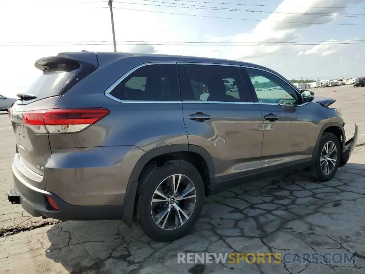 3 Фотография поврежденного автомобиля 5TDBZRFH7KS999815 TOYOTA HIGHLANDER 2019