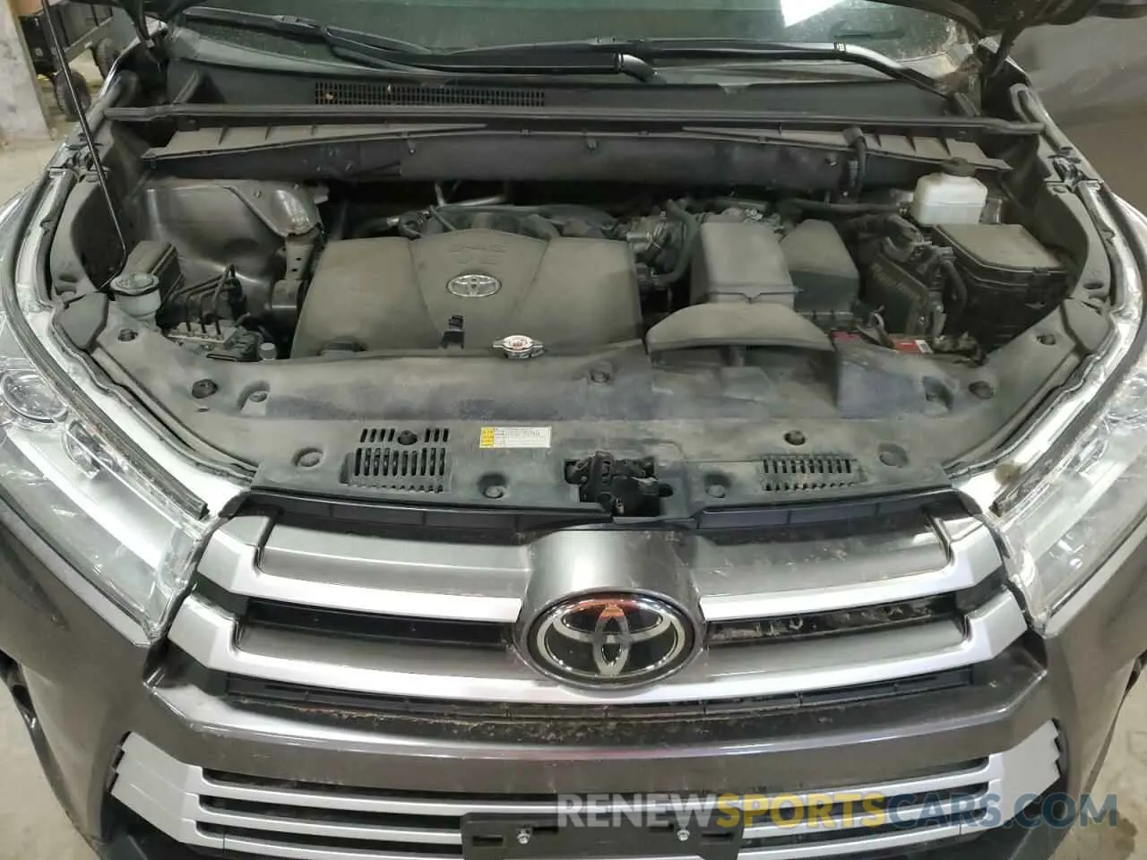 14 Фотография поврежденного автомобиля 5TDBZRFH8KS726401 TOYOTA HIGHLANDER 2019