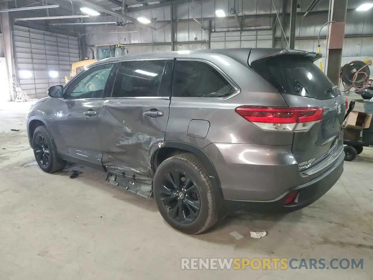 2 Фотография поврежденного автомобиля 5TDBZRFH8KS726401 TOYOTA HIGHLANDER 2019