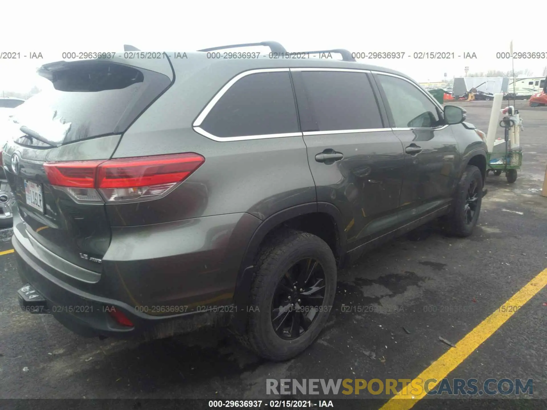4 Фотография поврежденного автомобиля 5TDBZRFH8KS727435 TOYOTA HIGHLANDER 2019