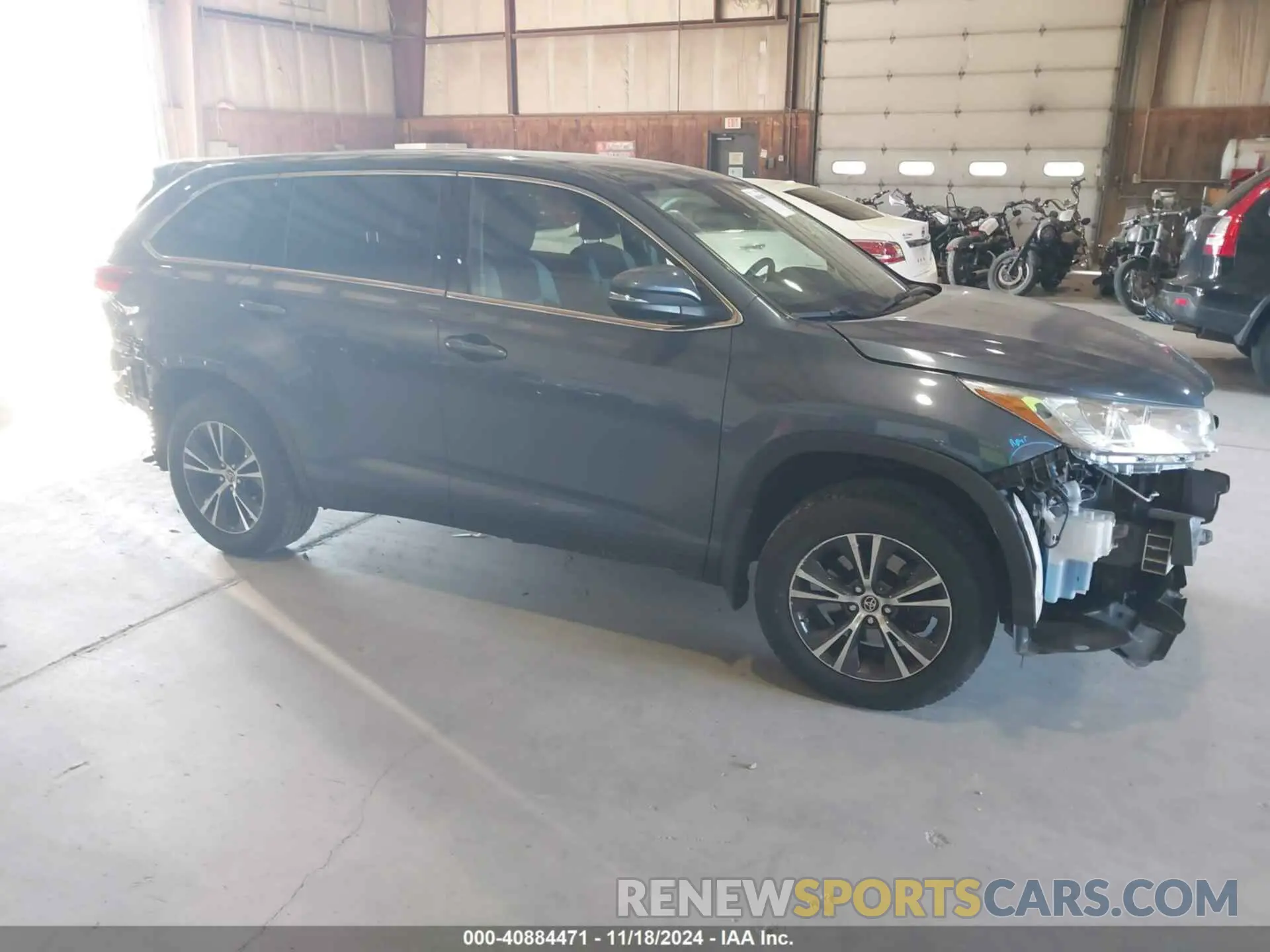 1 Photograph of a damaged car 5TDBZRFH8KS740959 TOYOTA HIGHLANDER 2019