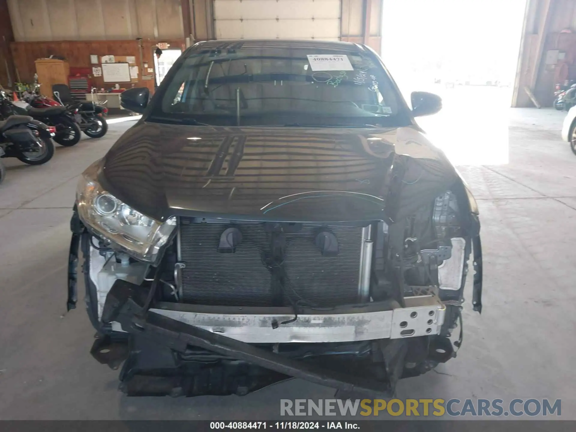 12 Photograph of a damaged car 5TDBZRFH8KS740959 TOYOTA HIGHLANDER 2019