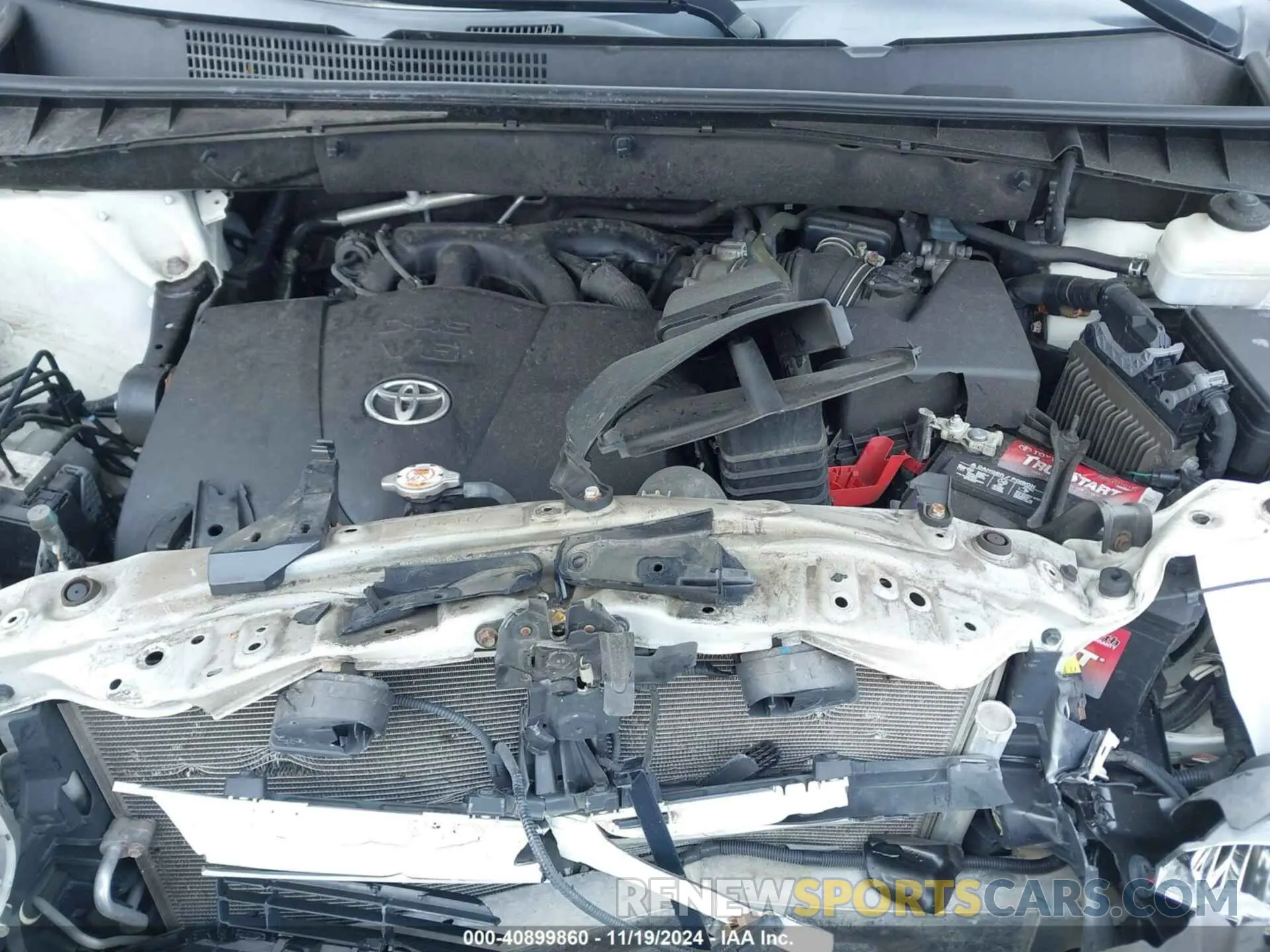 10 Photograph of a damaged car 5TDBZRFH9KS932424 TOYOTA HIGHLANDER 2019