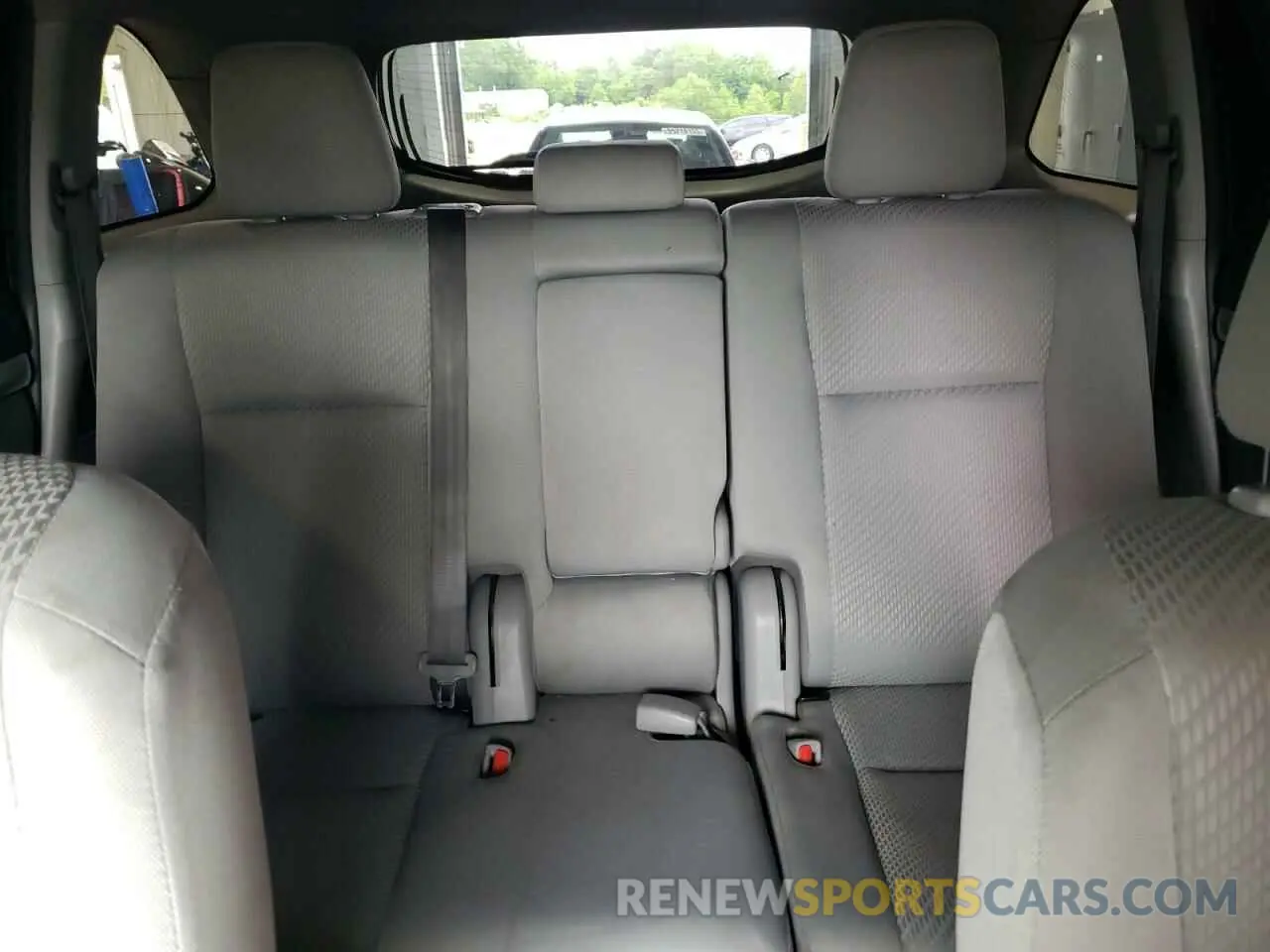 10 Фотография поврежденного автомобиля 5TDBZRFHXKS713410 TOYOTA HIGHLANDER 2019