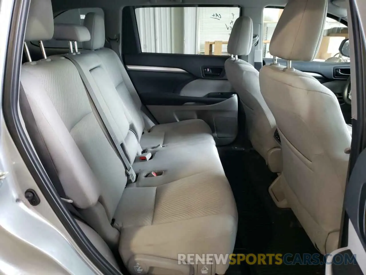 11 Фотография поврежденного автомобиля 5TDBZRFHXKS713410 TOYOTA HIGHLANDER 2019
