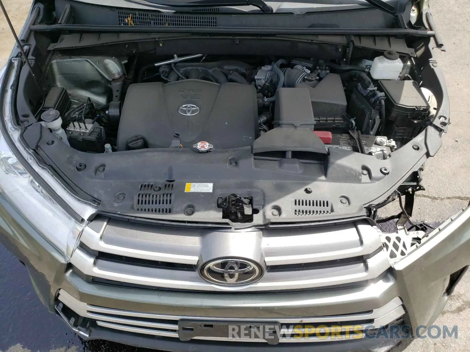 7 Photograph of a damaged car 5TDBZRFHXKS724214 TOYOTA HIGHLANDER 2019