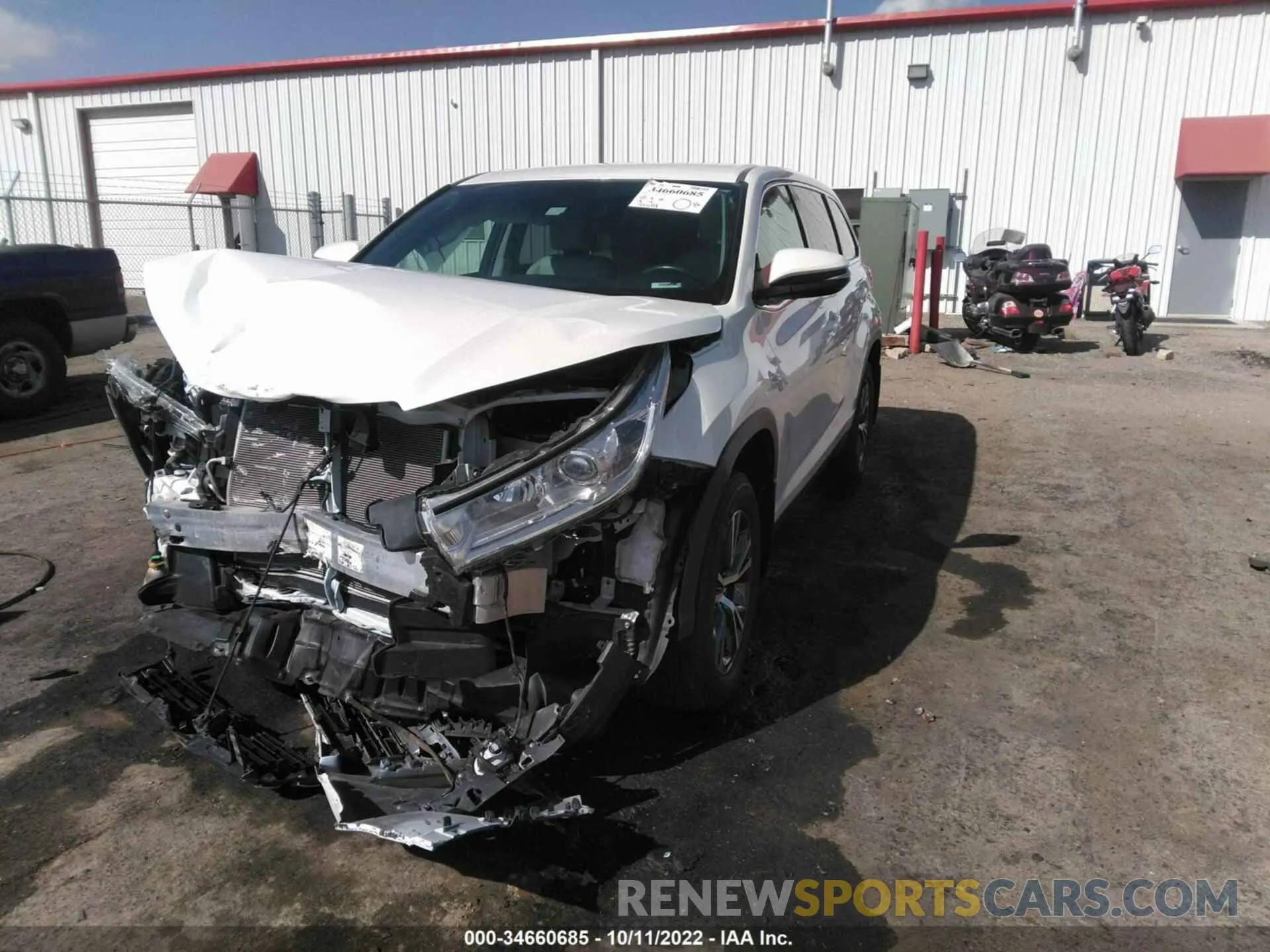 2 Фотография поврежденного автомобиля 5TDBZRFHXKS935395 TOYOTA HIGHLANDER 2019