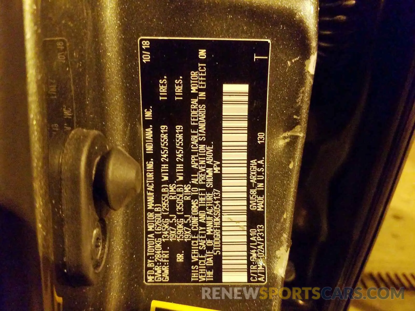 10 Photograph of a damaged car 5TDDGRFH0KS054137 TOYOTA HIGHLANDER 2019