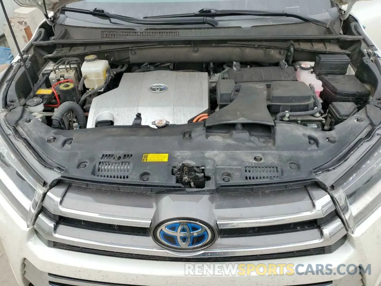 12 Photograph of a damaged car 5TDDGRFH0KS067521 TOYOTA HIGHLANDER 2019
