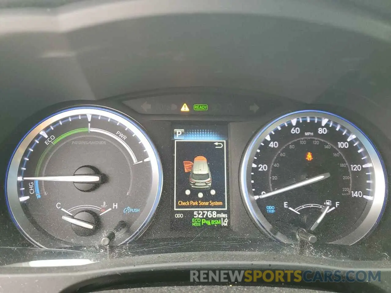 9 Photograph of a damaged car 5TDDGRFH0KS067521 TOYOTA HIGHLANDER 2019
