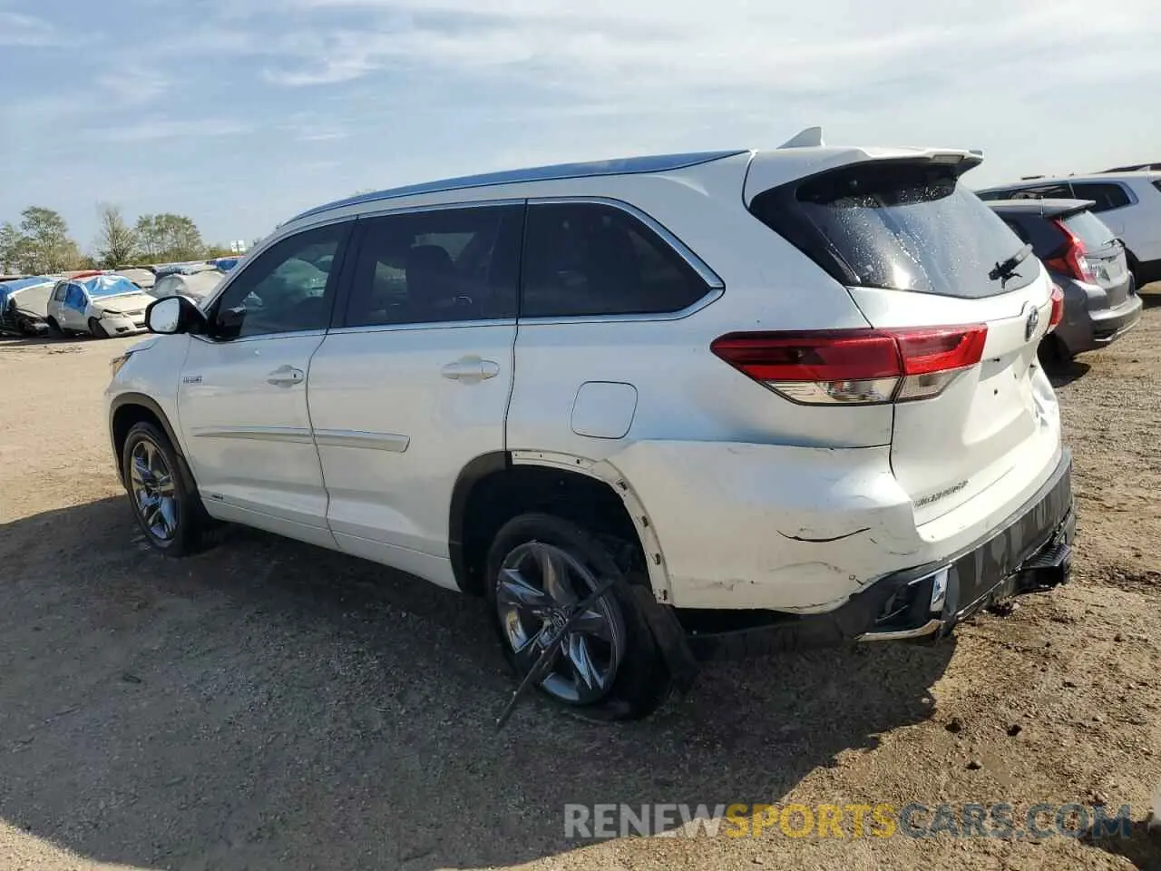 2 Фотография поврежденного автомобиля 5TDDGRFH1KS062490 TOYOTA HIGHLANDER 2019