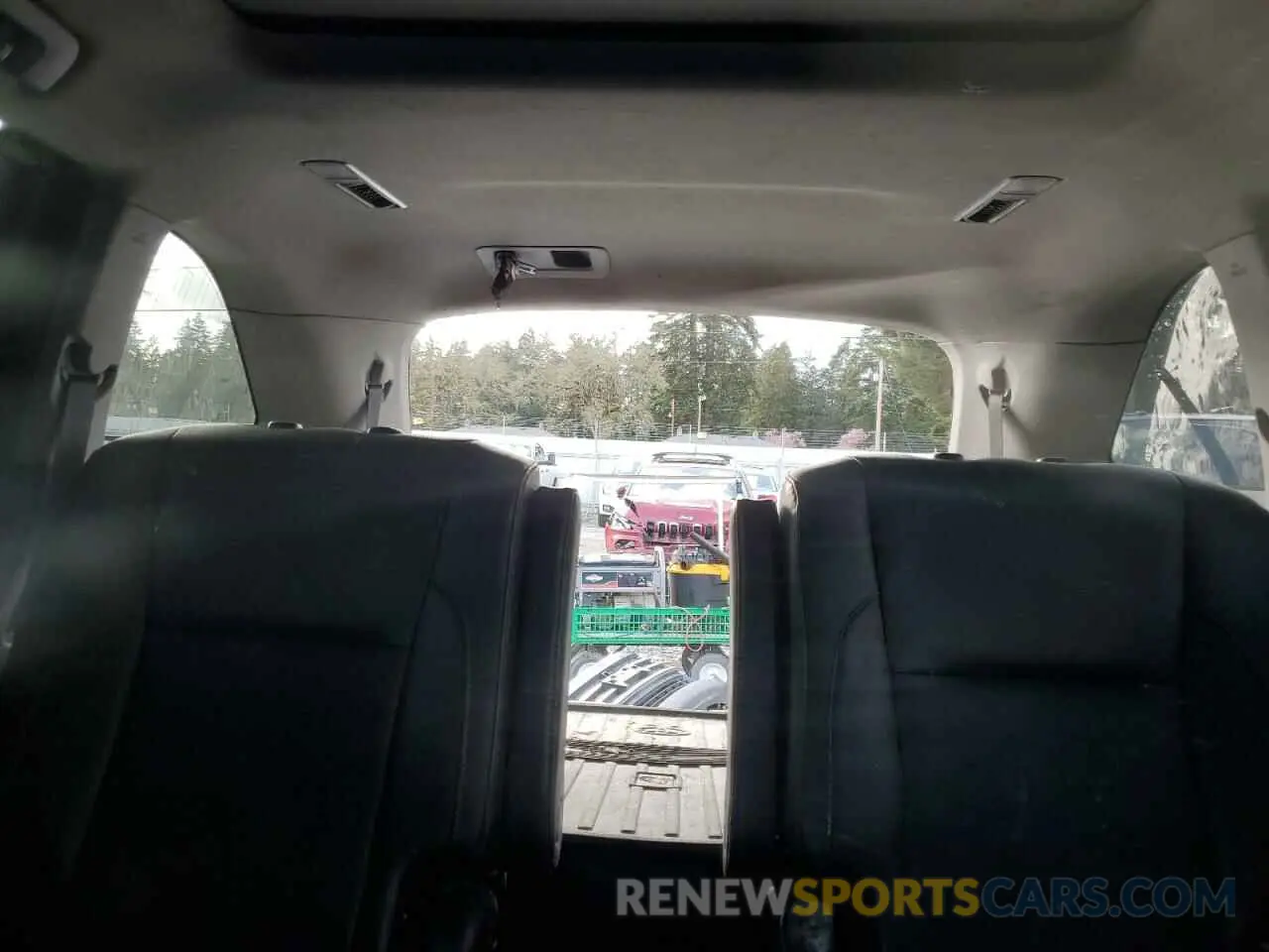 10 Фотография поврежденного автомобиля 5TDDGRFH3KS053354 TOYOTA HIGHLANDER 2019