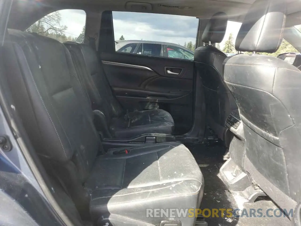 12 Фотография поврежденного автомобиля 5TDDGRFH3KS053354 TOYOTA HIGHLANDER 2019