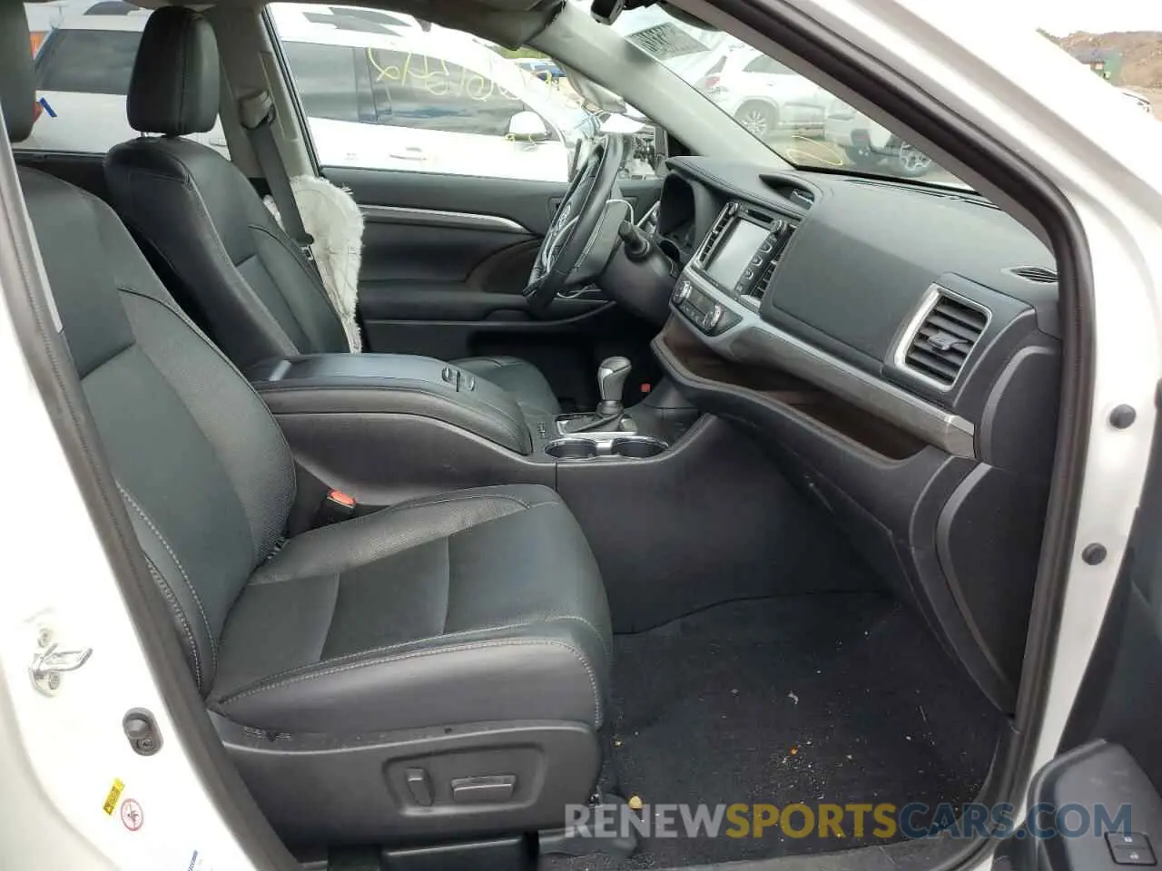 5 Фотография поврежденного автомобиля 5TDDGRFH3KS068422 TOYOTA HIGHLANDER 2019