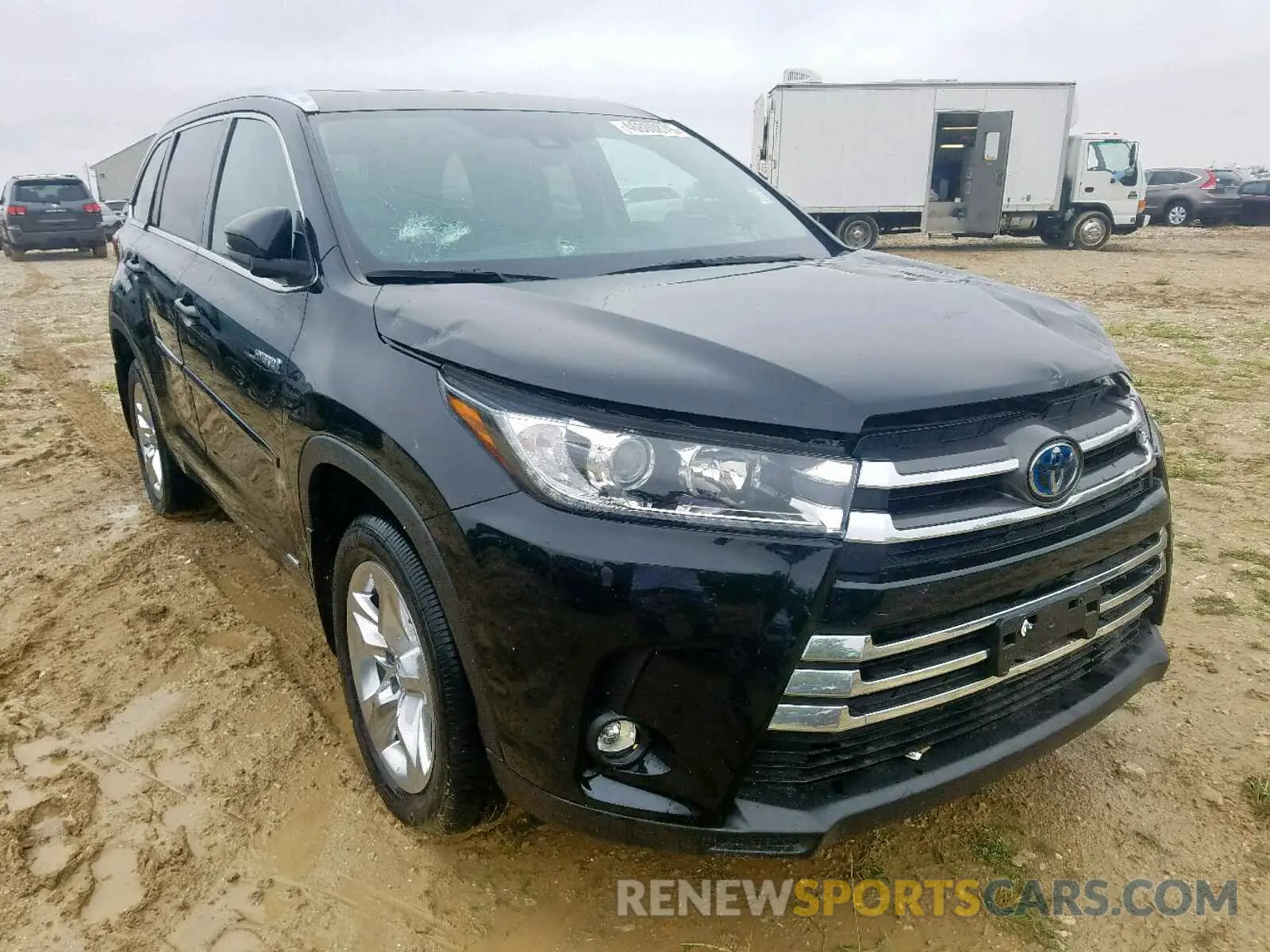 1 Photograph of a damaged car 5TDDGRFH5KS055106 TOYOTA HIGHLANDER 2019