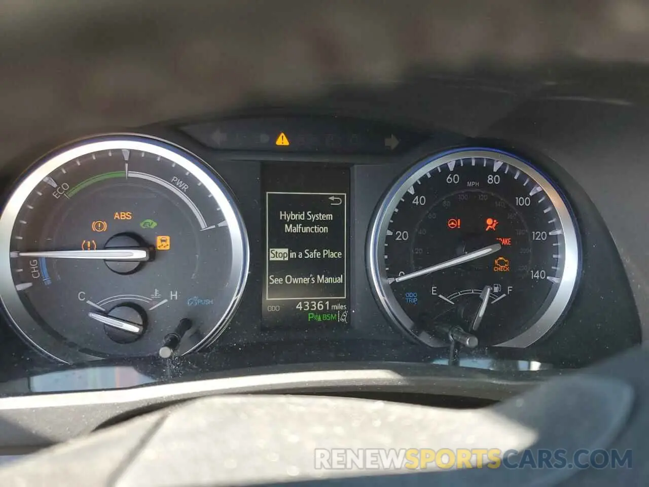 9 Photograph of a damaged car 5TDDGRFH5KS064288 TOYOTA HIGHLANDER 2019