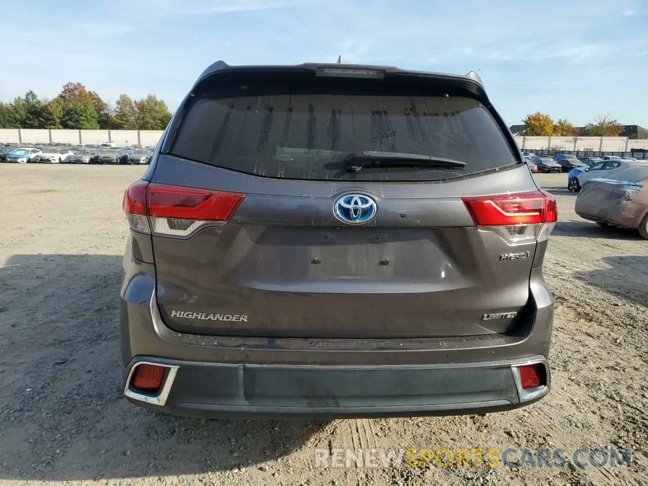 6 Photograph of a damaged car 5TDDGRFH8KS054161 TOYOTA HIGHLANDER 2019