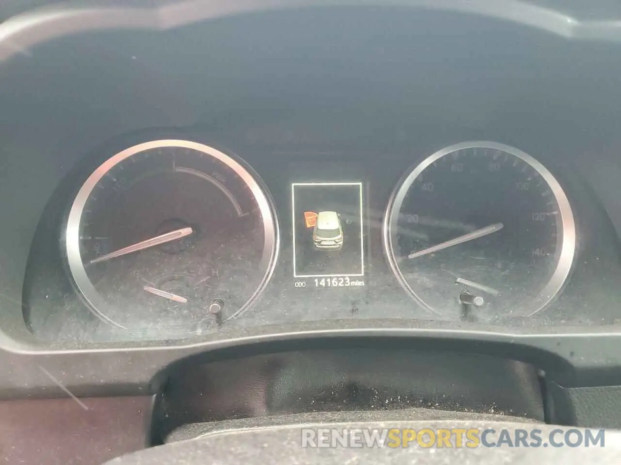 9 Photograph of a damaged car 5TDDGRFH8KS070876 TOYOTA HIGHLANDER 2019