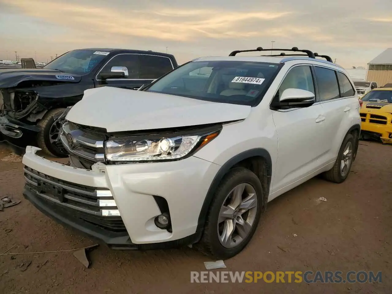 1 Фотография поврежденного автомобиля 5TDDZRFH1KS721498 TOYOTA HIGHLANDER 2019