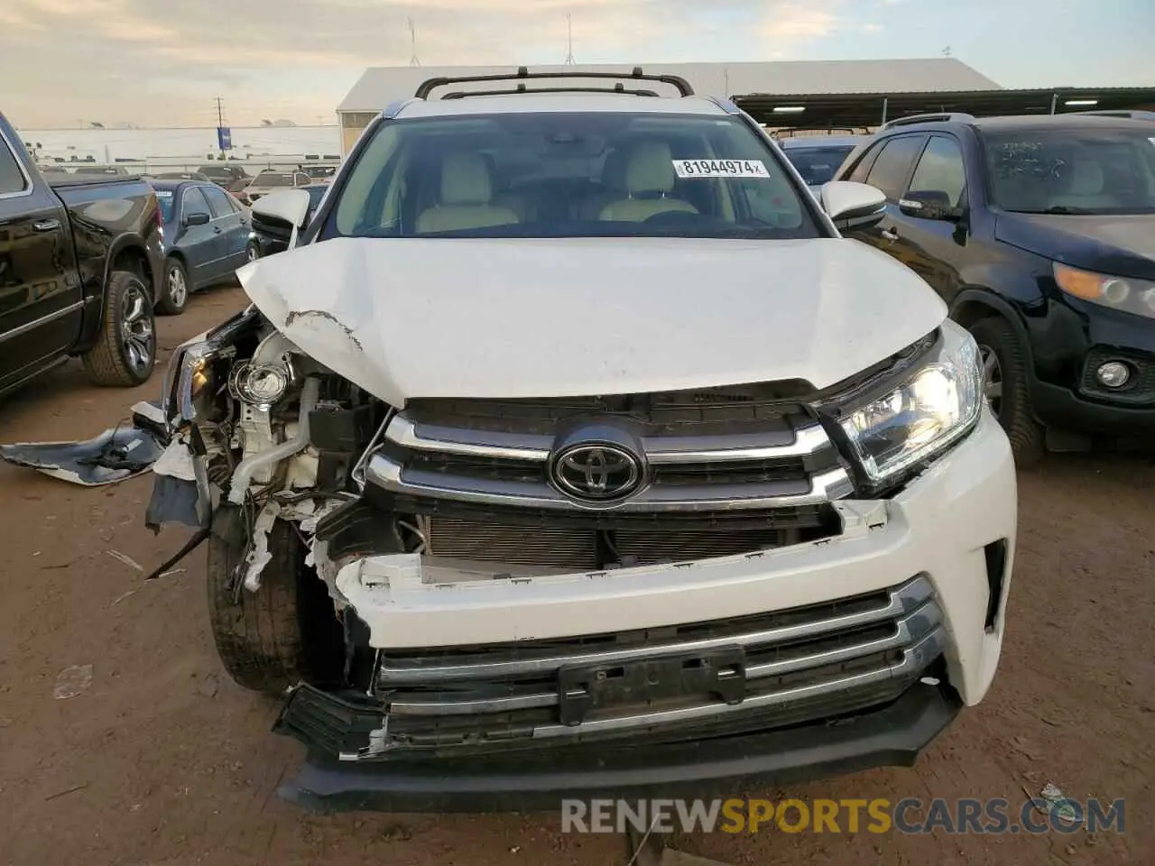 5 Фотография поврежденного автомобиля 5TDDZRFH1KS721498 TOYOTA HIGHLANDER 2019