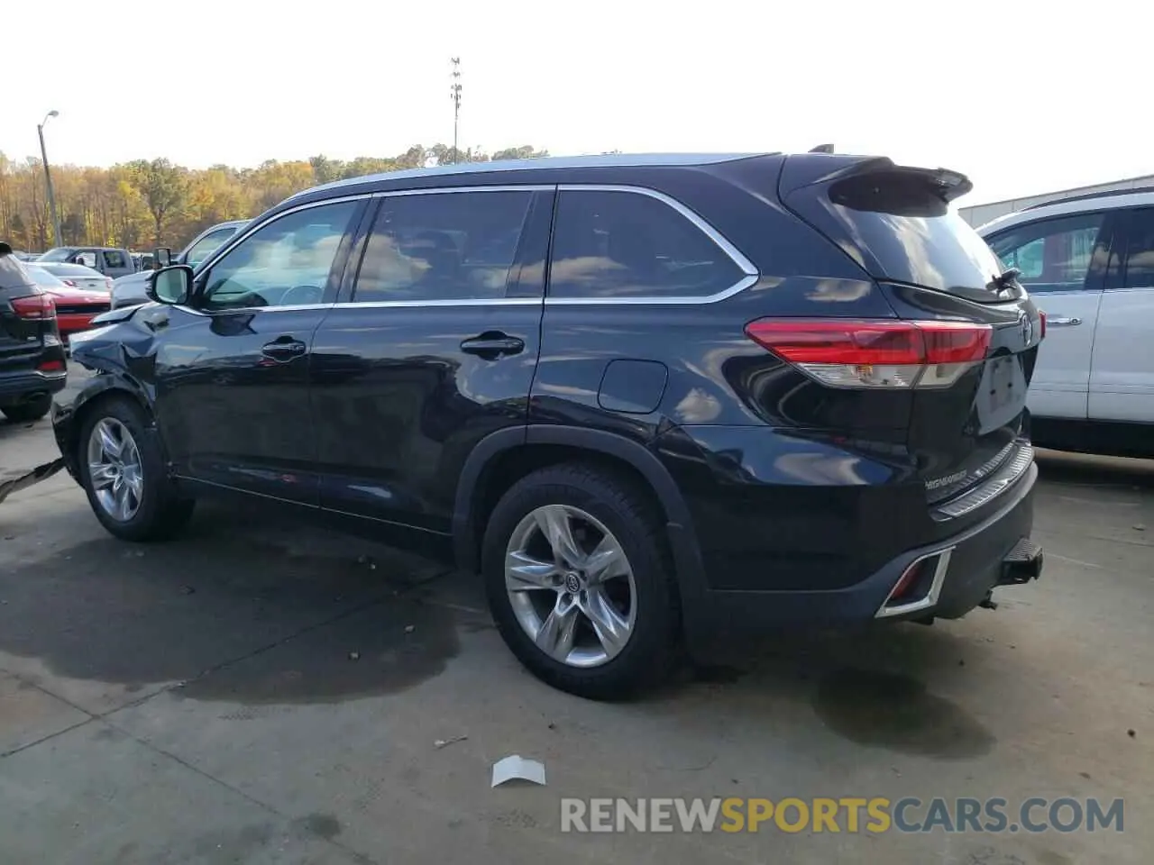 2 Photograph of a damaged car 5TDDZRFH1KS734073 TOYOTA HIGHLANDER 2019