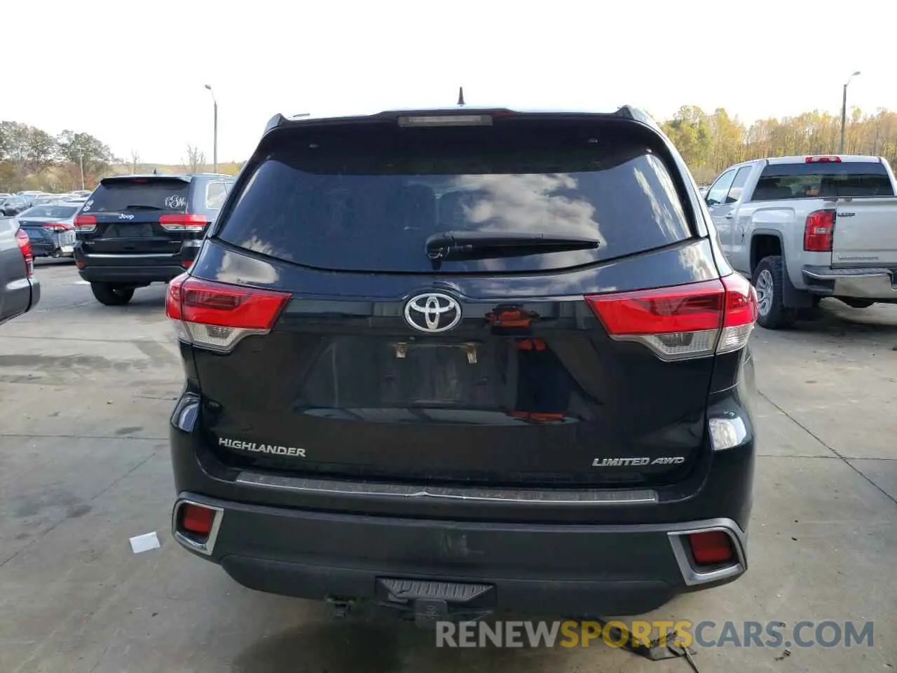 6 Photograph of a damaged car 5TDDZRFH1KS734073 TOYOTA HIGHLANDER 2019