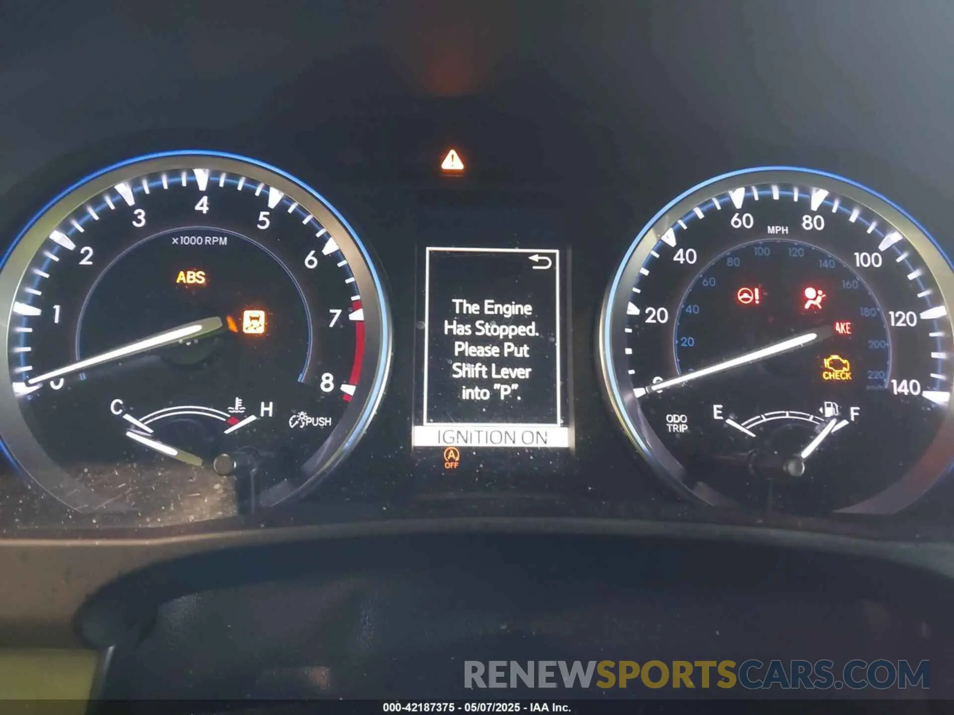 7 Photograph of a damaged car 5TDDZRFH1KS944074 TOYOTA HIGHLANDER 2019