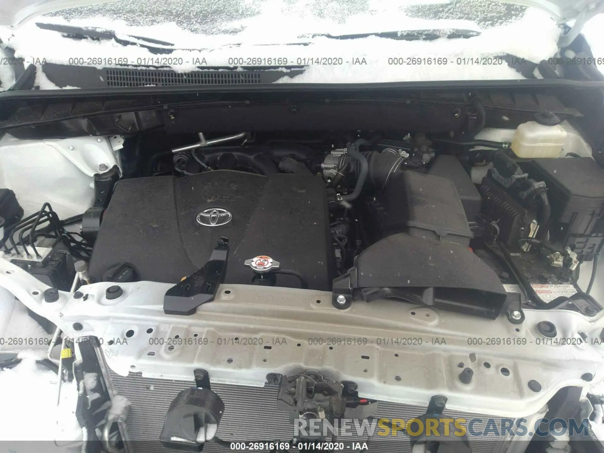10 Photograph of a damaged car 5TDDZRFH2KS999732 TOYOTA HIGHLANDER 2019