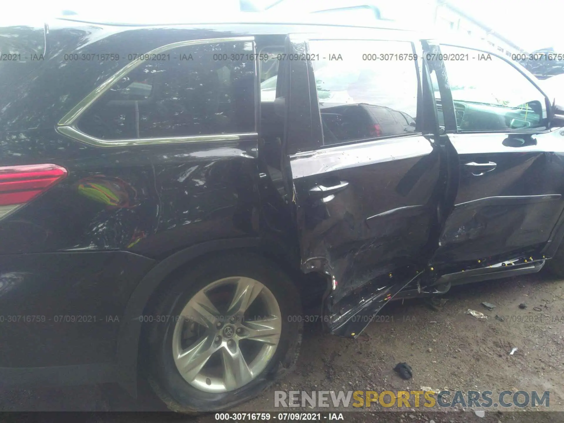 6 Photograph of a damaged car 5TDDZRFH4KS707935 TOYOTA HIGHLANDER 2019