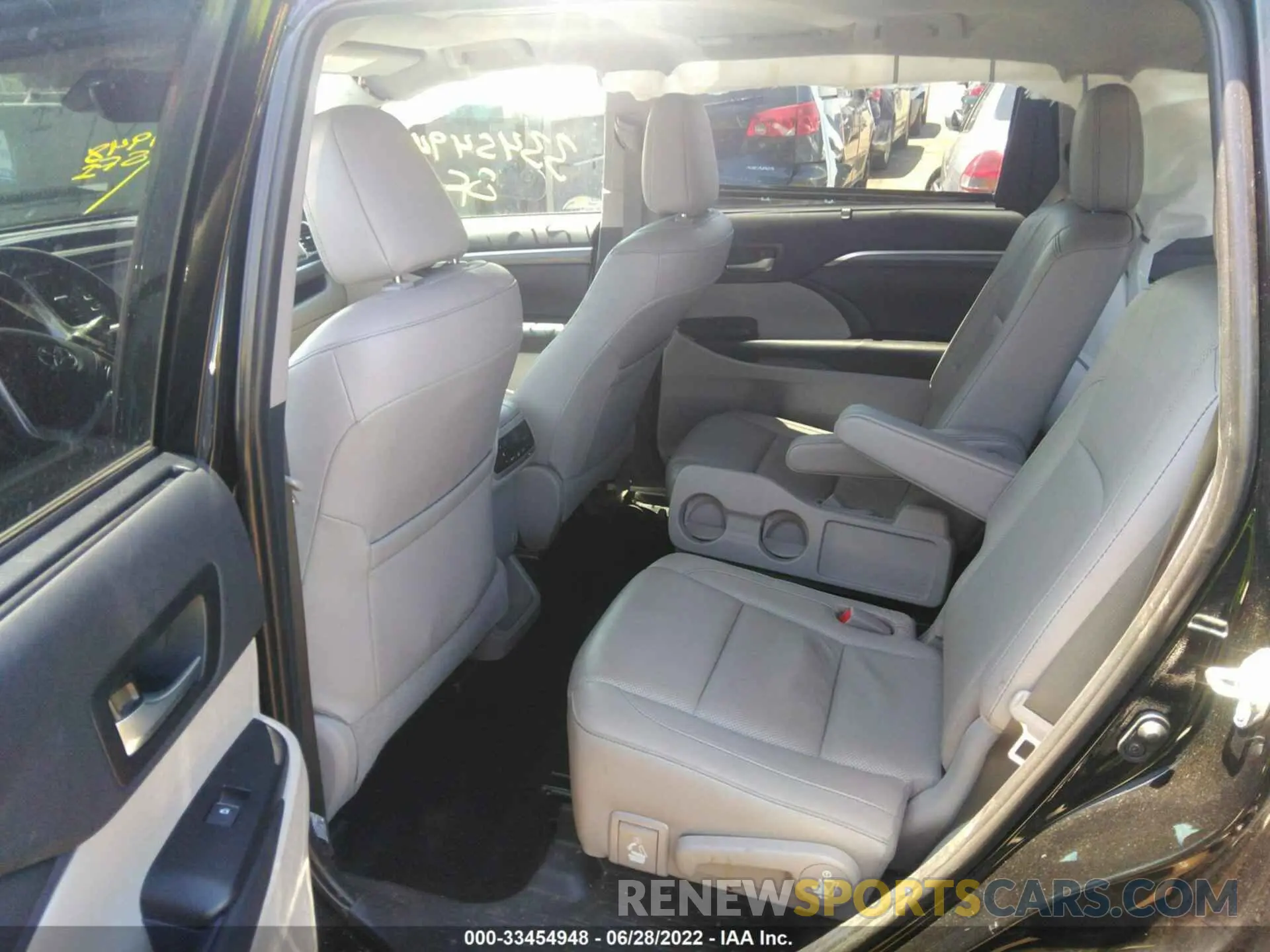 8 Фотография поврежденного автомобиля 5TDDZRFH4KS938107 TOYOTA HIGHLANDER 2019