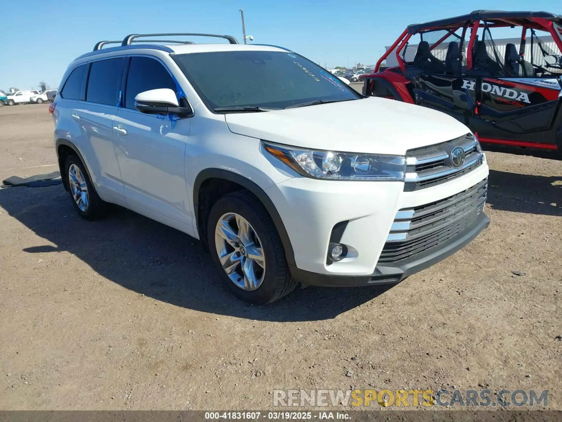 1 Фотография поврежденного автомобиля 5TDDZRFH4KS938317 TOYOTA HIGHLANDER 2019
