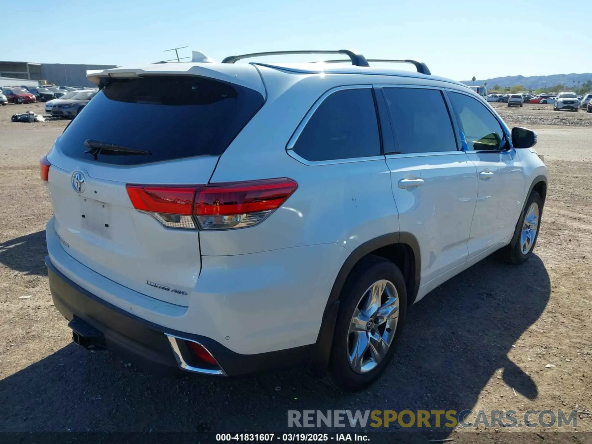 4 Фотография поврежденного автомобиля 5TDDZRFH4KS938317 TOYOTA HIGHLANDER 2019