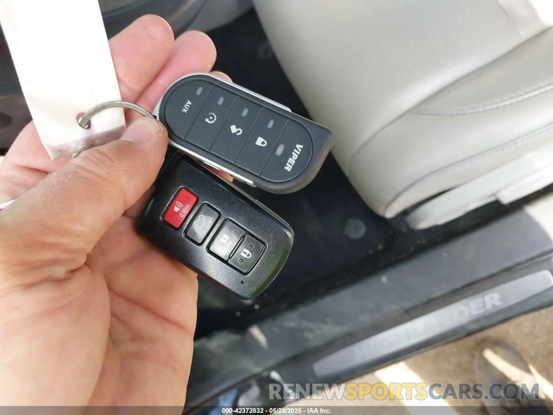 11 Фотография поврежденного автомобиля 5TDDZRFH4KS986867 TOYOTA HIGHLANDER 2019