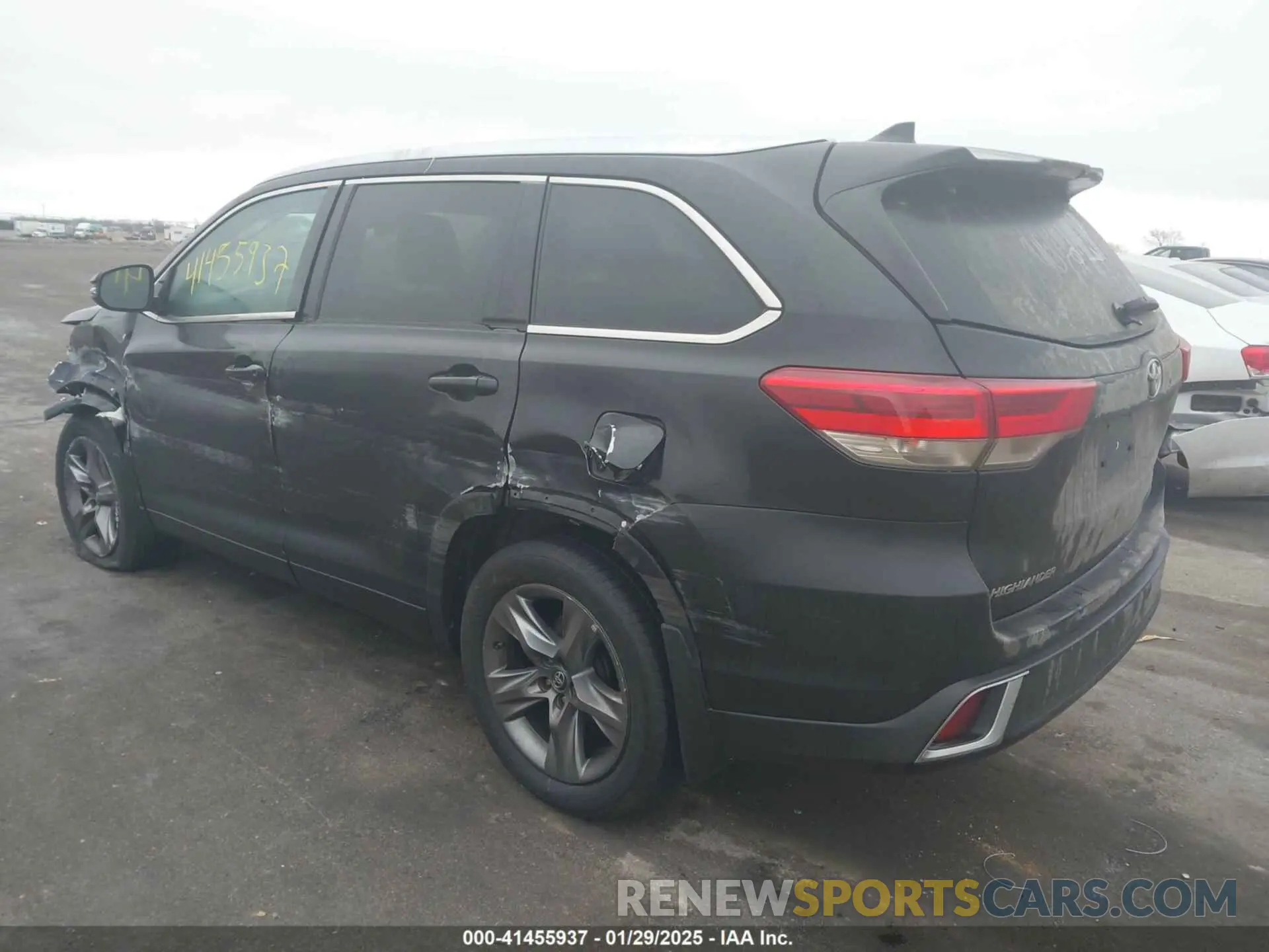 3 Фотография поврежденного автомобиля 5TDDZRFH6KS977765 TOYOTA HIGHLANDER 2019