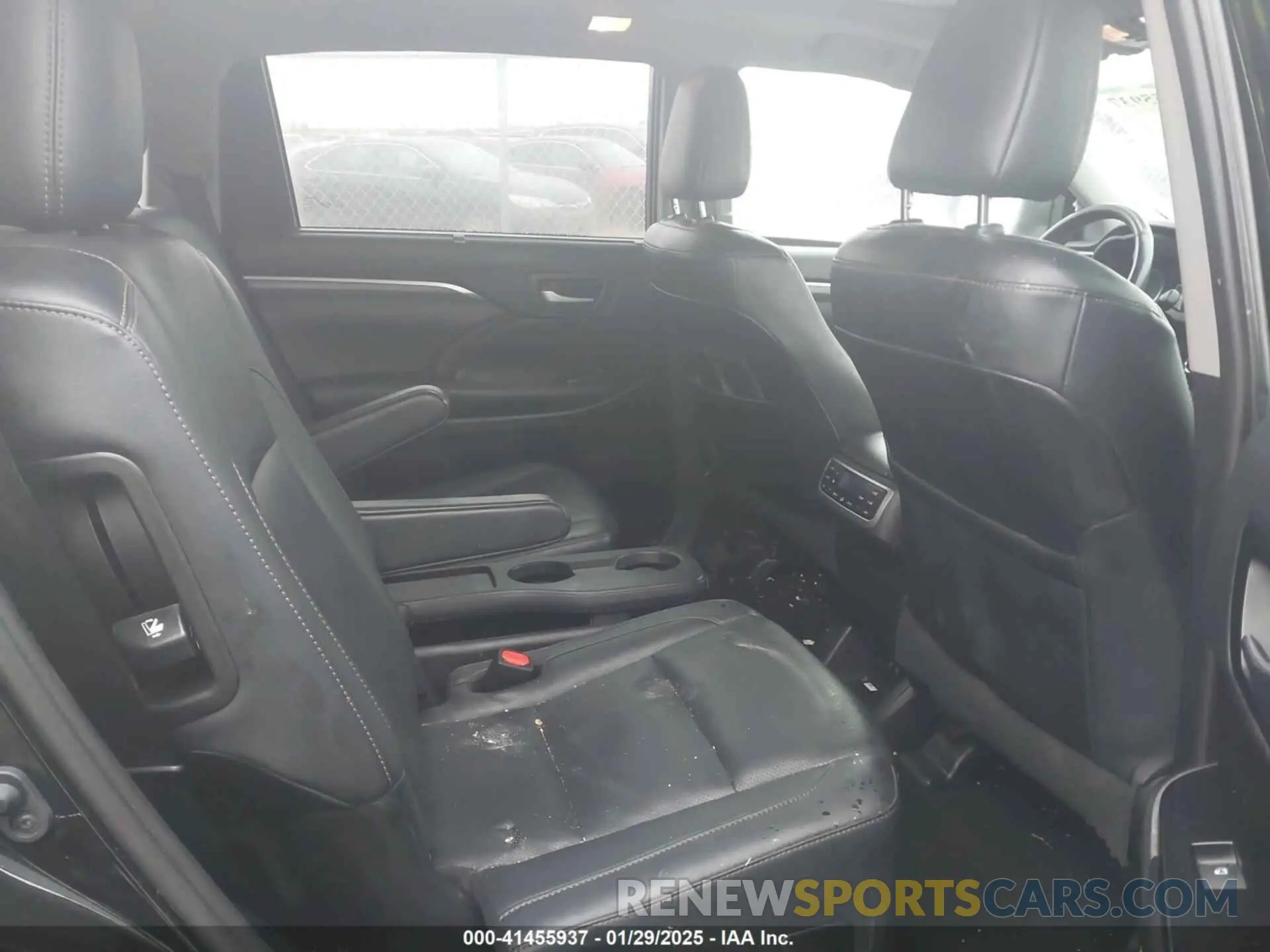 8 Фотография поврежденного автомобиля 5TDDZRFH6KS977765 TOYOTA HIGHLANDER 2019