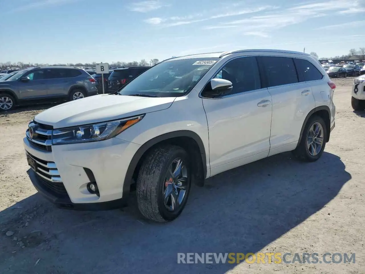 1 Photograph of a damaged car 5TDDZRFH7KS722347 TOYOTA HIGHLANDER 2019