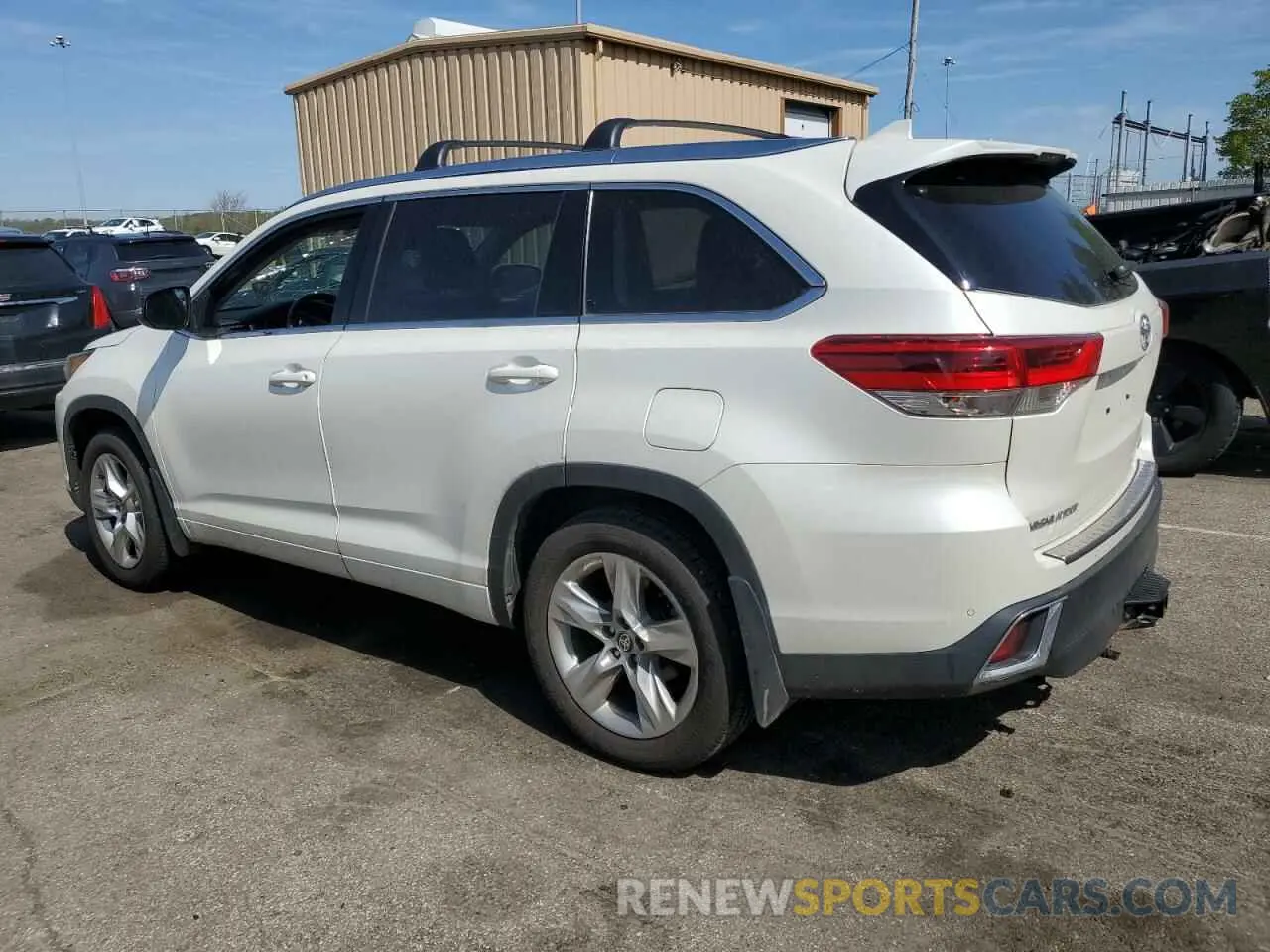 2 Фотография поврежденного автомобиля 5TDDZRFH7KS744204 TOYOTA HIGHLANDER 2019