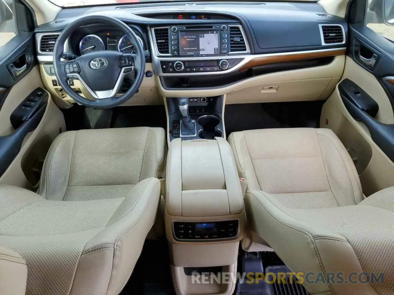 8 Photograph of a damaged car 5TDDZRFH8KS932410 TOYOTA HIGHLANDER 2019