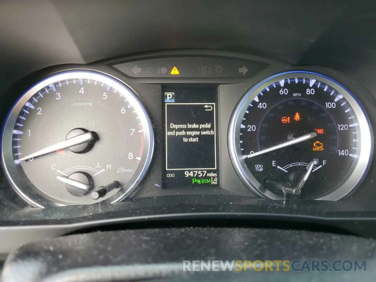 9 Photograph of a damaged car 5TDDZRFH8KS932410 TOYOTA HIGHLANDER 2019