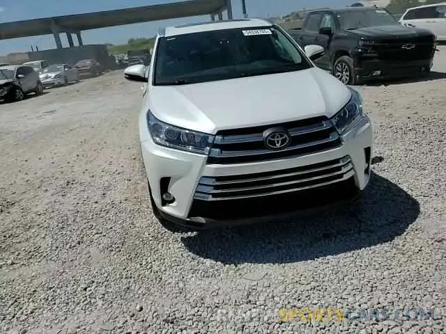 14 Photograph of a damaged car 5TDDZRFH8KS984412 TOYOTA HIGHLANDER 2019
