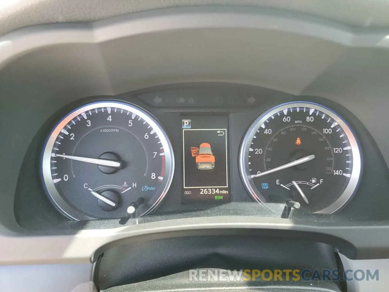 9 Photograph of a damaged car 5TDDZRFH8KS984412 TOYOTA HIGHLANDER 2019